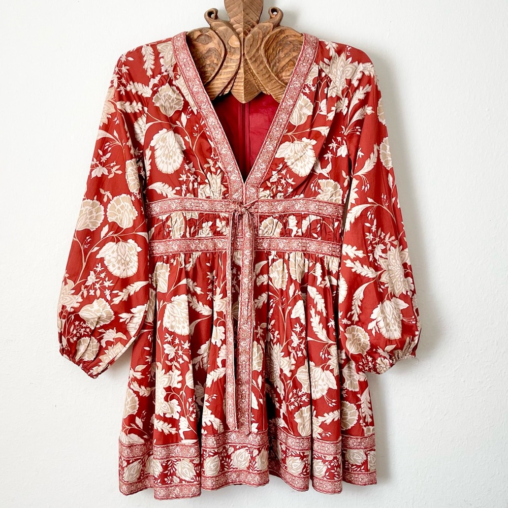 Antonio Melani Normajean Floral Dress Deep VNeck Tie Waist Long Sleeves NWT Sz 6